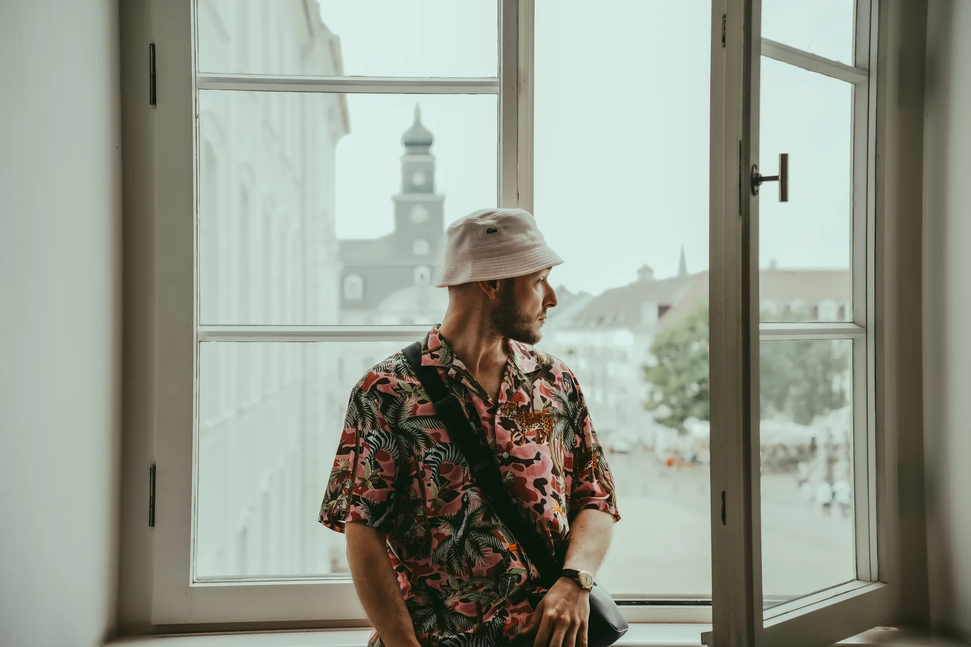 Portraitfotos City Snaps in Saarbruecken am Rathaus